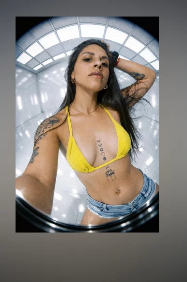 Photo of model @wildrachel