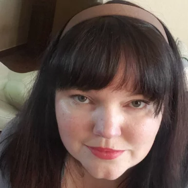 Photo of model @witchy_goth_girl