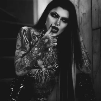 Photo of model @worshipxena