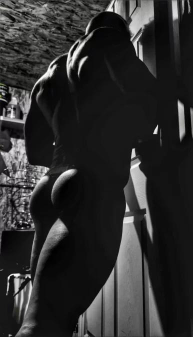 Photo of model @x2forcf