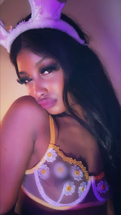 Photo of model @xbarbiefreee