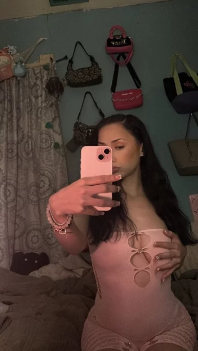 Photo of model @xjuliana69