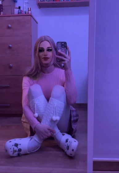 Photo of model @xrosalinex