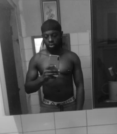 Photo of model @xvanie