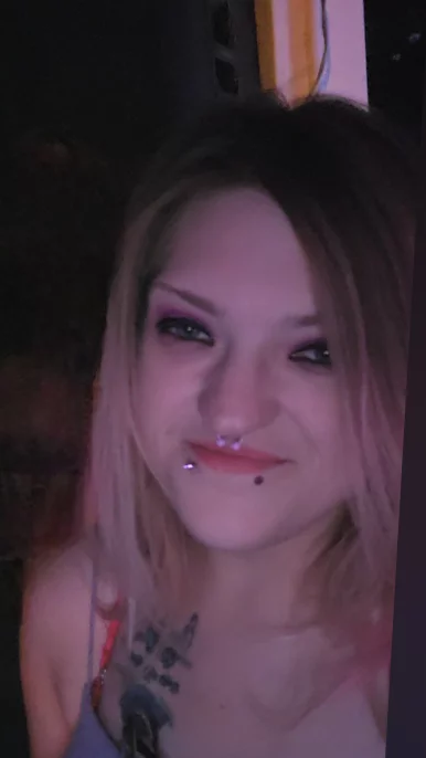 Photo of model @y0ungh1pp13