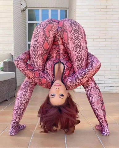 Photo of model @yaelayoga