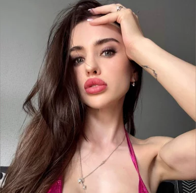 Photo of model @yanahotfit