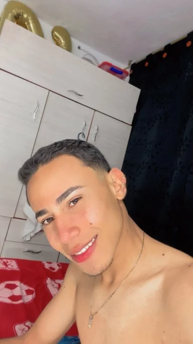 Photo of model @yeimer_22