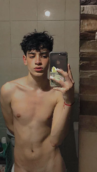 Photo of model @yiyotwink