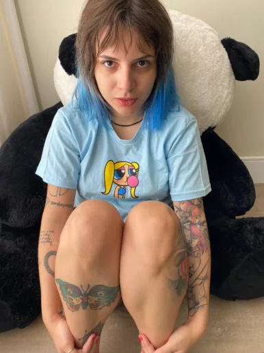 Photo of model @ylw_lily