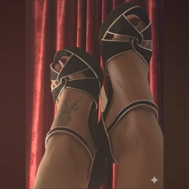 Photo of model @yourbutterflyfeet