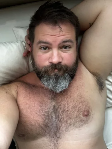 Photo of model @yourdailybrent