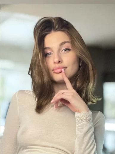 Photo of model @yourhannamontana