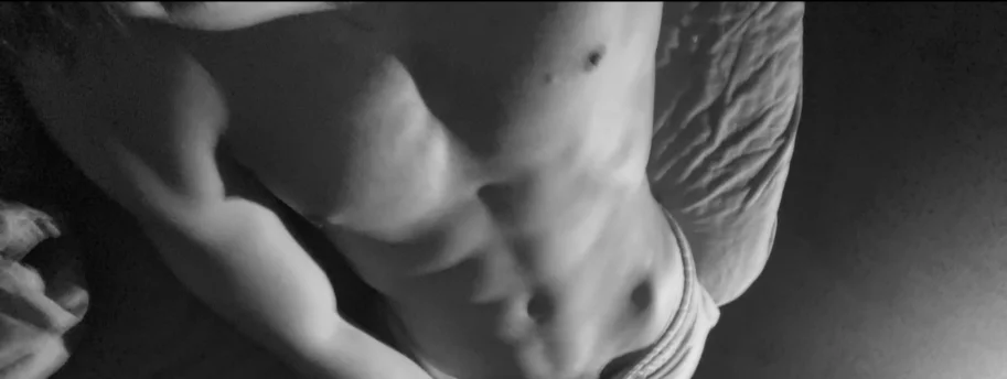 Photo of model @yourtoyboy1