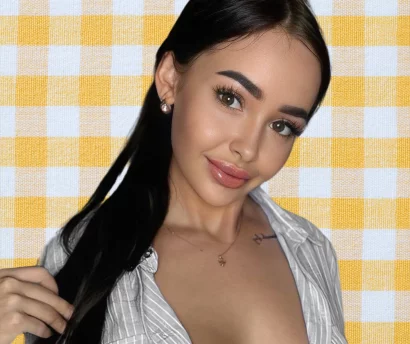 Photo of model @yulia_melons