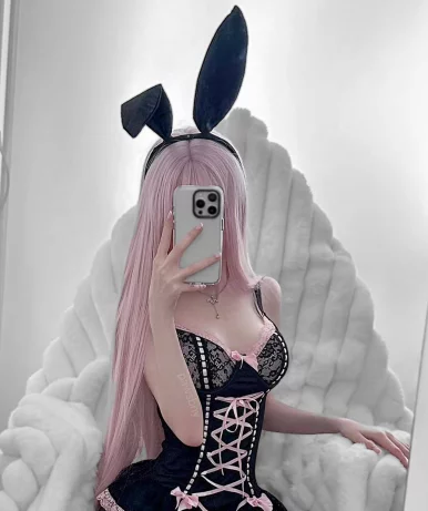 Photo of model @yunabny