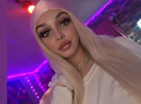 Photo of model @z3zee