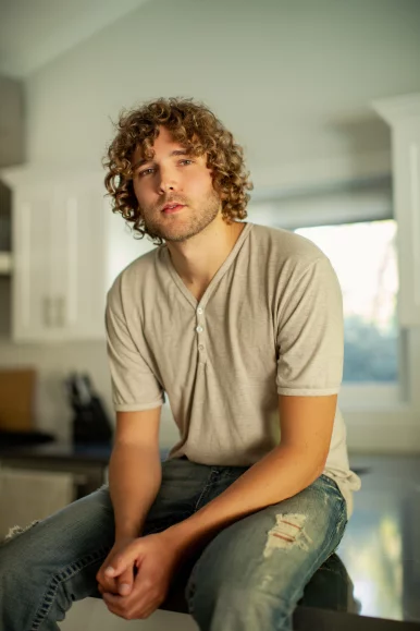 Photo of model @zaclivinglife