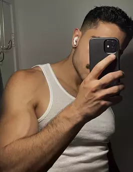 Photo of model @zeidmoon