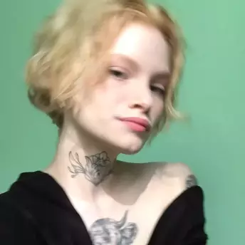 Photo of model @zouupa