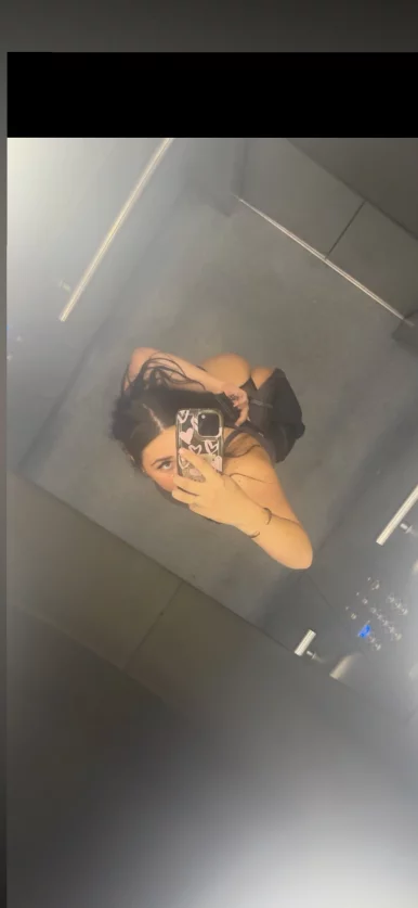 Photo of model @zs1132779